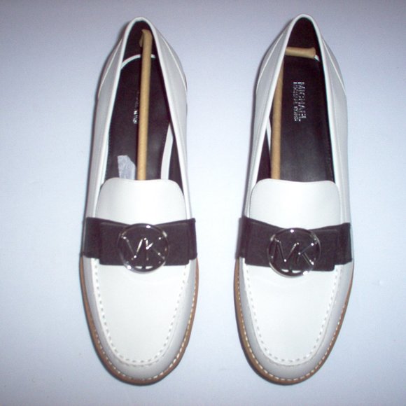 Michael KORS, White/ Dk Brown Loafer, low heel - Picture 1 of 4